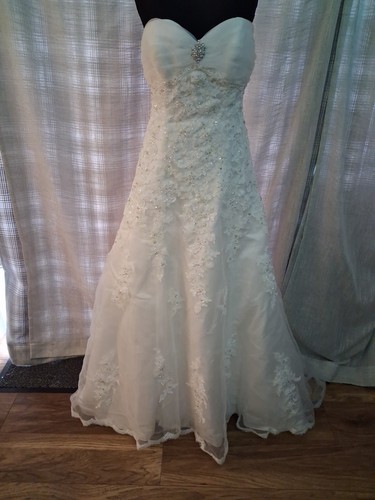 Wedding dress size ivory - wedding,