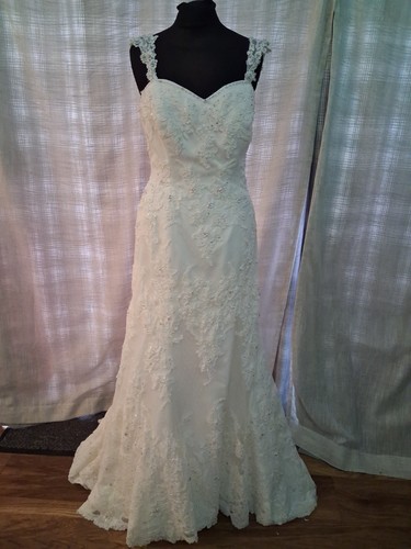 Wedding dress size - 12, ivory